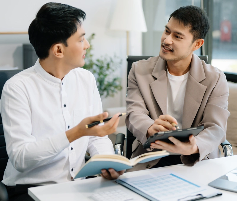 client discussing about the implementation of AI in website
